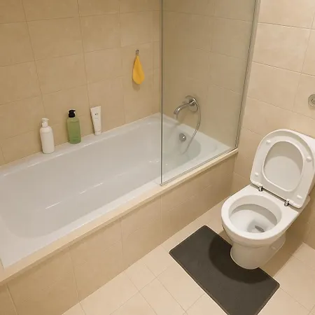 1-bedroom Business Hub Easy Life Rum i privatbostad *